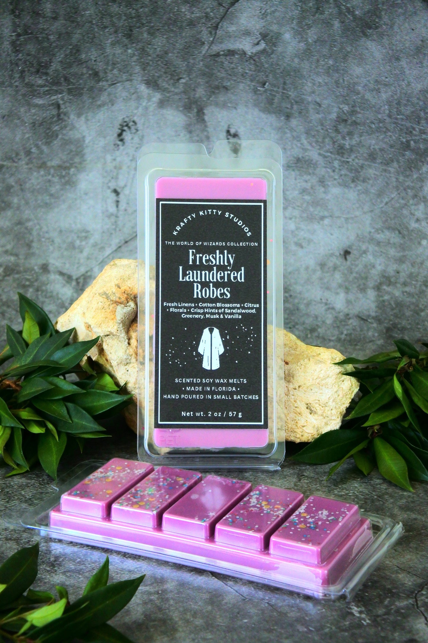 Freshly Laundered Robes | Clean and Fresh Fabrics + Citrus + Floral + Hint of Sandalwood, Musk & Vanilla | Wax Melt Bar | World of Wizards