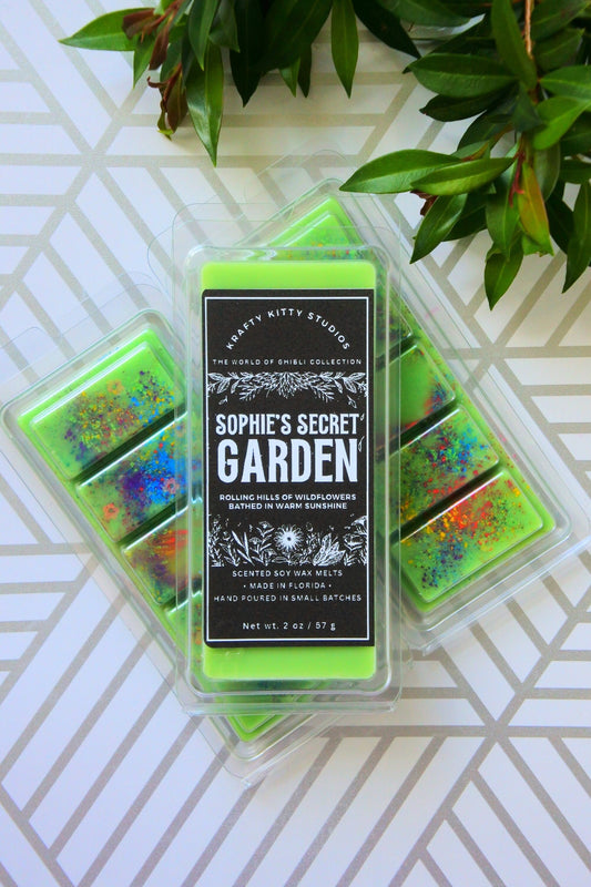 Sophie’s Secret Garden | Daisies + Marigolds + Daffodils + Poppies + Hints of Strawberries & Earthy Greenery | Natural Soy Wax Melt Snap Bar