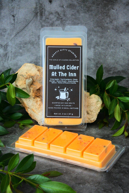 Mulled Cider at the Inn | Apple + Cranberry + Orange + Peach + Warm Spices + Notes of Musk & Vanilla | Wax Melt Snap Bar | World of Wizards