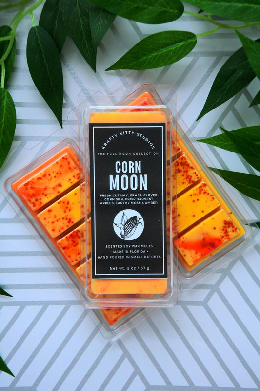 September's Corn Moon: Hay, Grass, Clover, Corn Silk, Apples, Moss & Amber