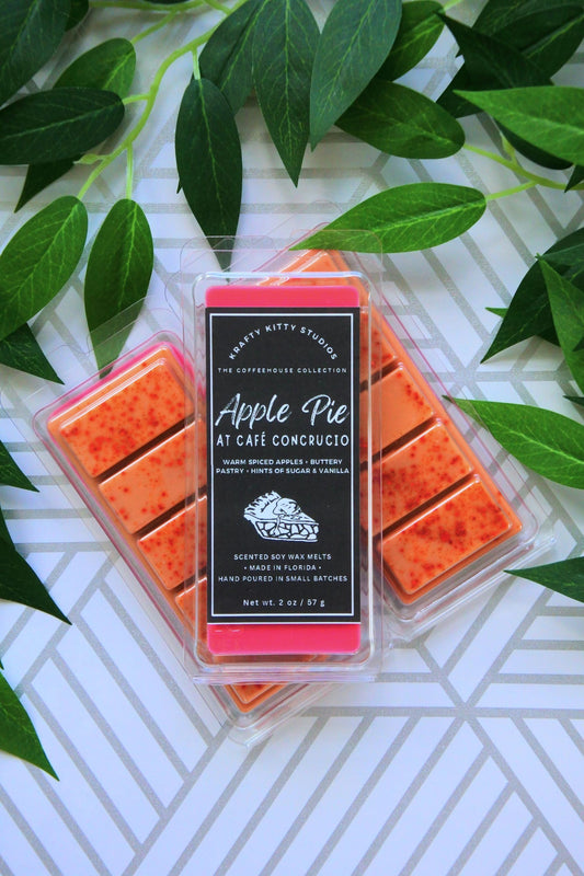 Apple Pie at Café Concrucio | Spiced Apples + Buttery Pastry + Sugary Vanilla | Natural Soy Wax Melt Snap Bar | Coffeehouse Collection