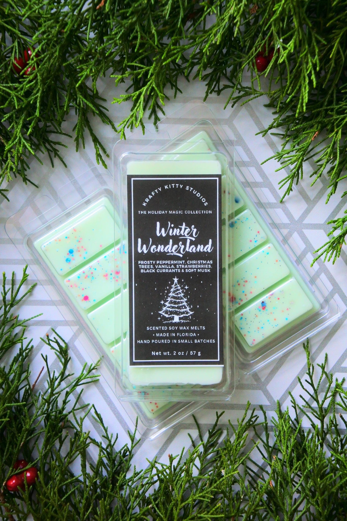 Winter Wonderland: Peppermint, Pines, Vanilla, Strawberries, Black Currant, Soft Musk | Soy Wax Melt
