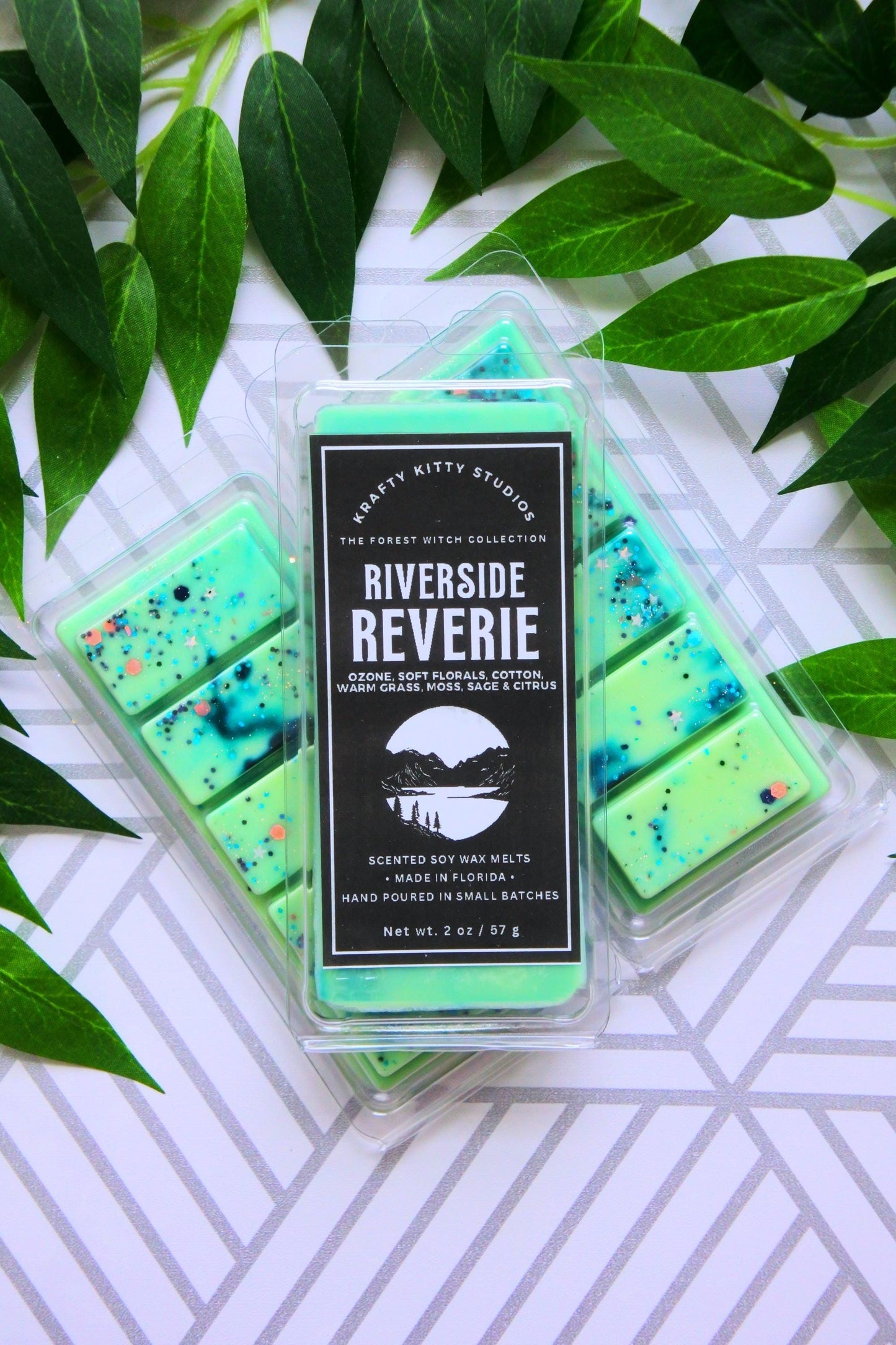 Riverside Reverie: Marine, Ozone, Freesia, Jasmine, Citrus, Moss, Ginger, Tea Leaves | Soy Wax Melt