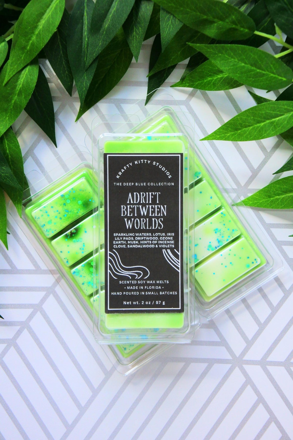 God of the Kohaku: Sparkling Waters, Florals, Driftwood, Ozone, Earth, Musk, Incense, Clove & Sandalwood | Soy Wax Melt