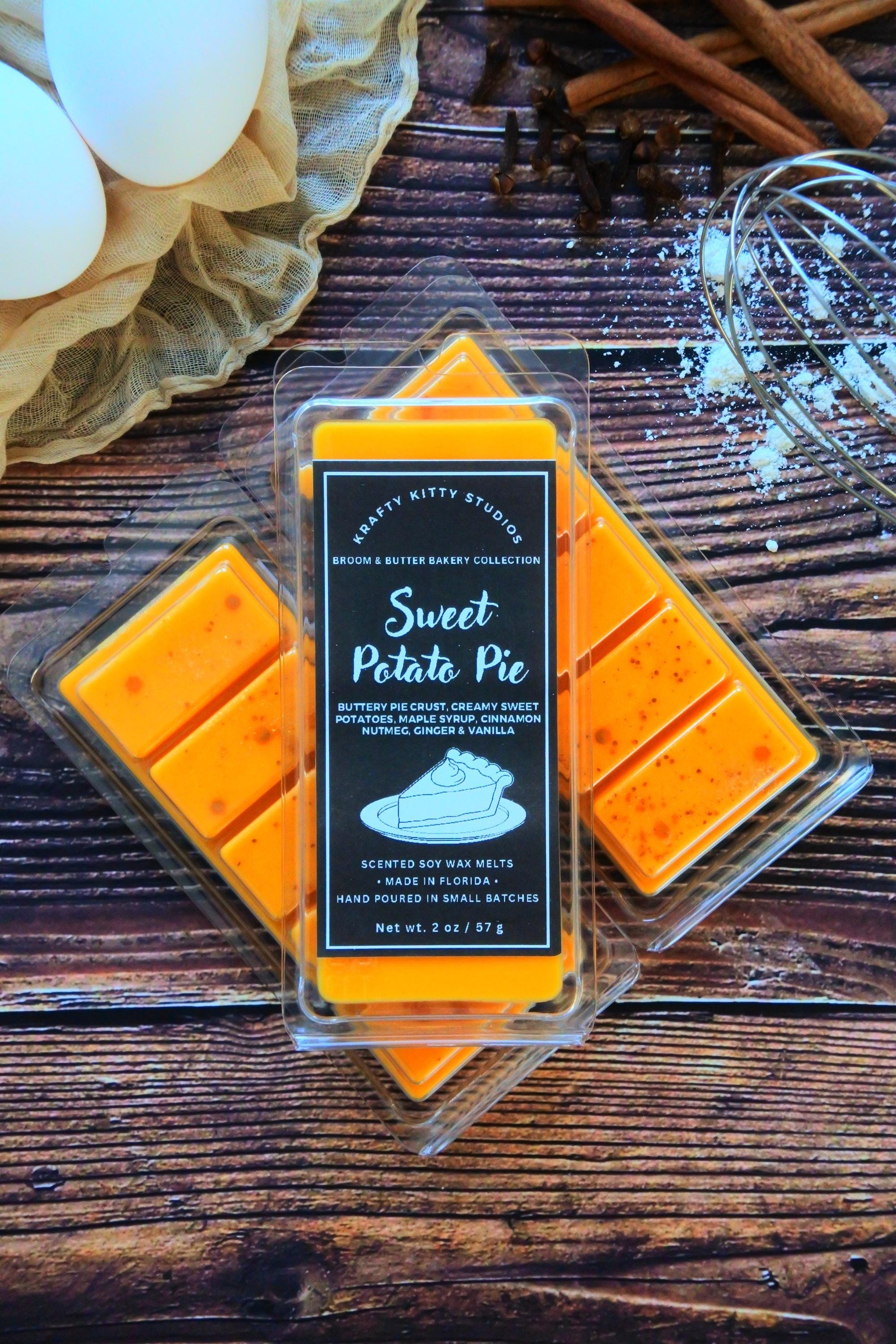 Sweet Potato Pie: Buttery Pie Crust, Creamy Sweet Potatoes, Maple Syrup, Cinnamon, Nutmeg, Ginger & Vanilla | Soy Wax Melt Snap Bar