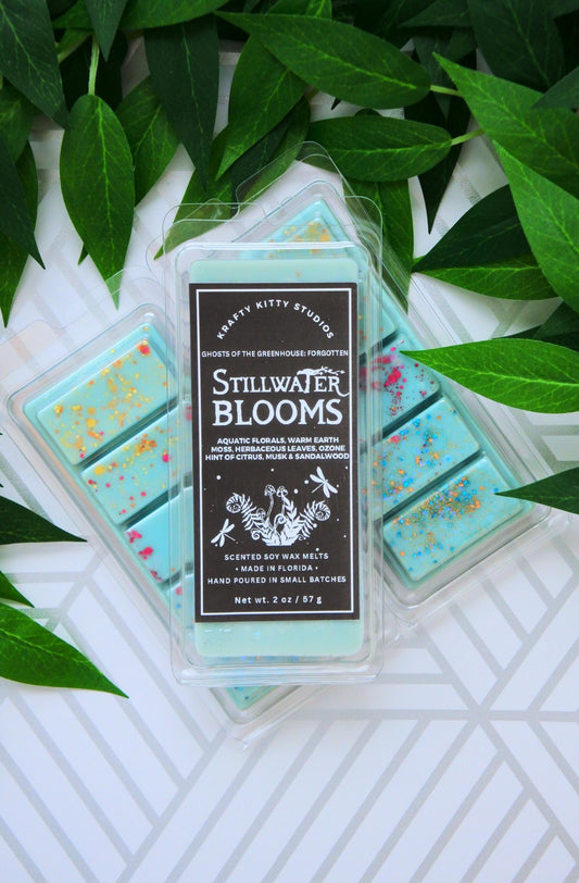 Heron's Tower: Aquatic Florals, Mossy Earth, Green Leaves, Ozone, Citrus, Musk & Sandalwood | Soy Wax Melt