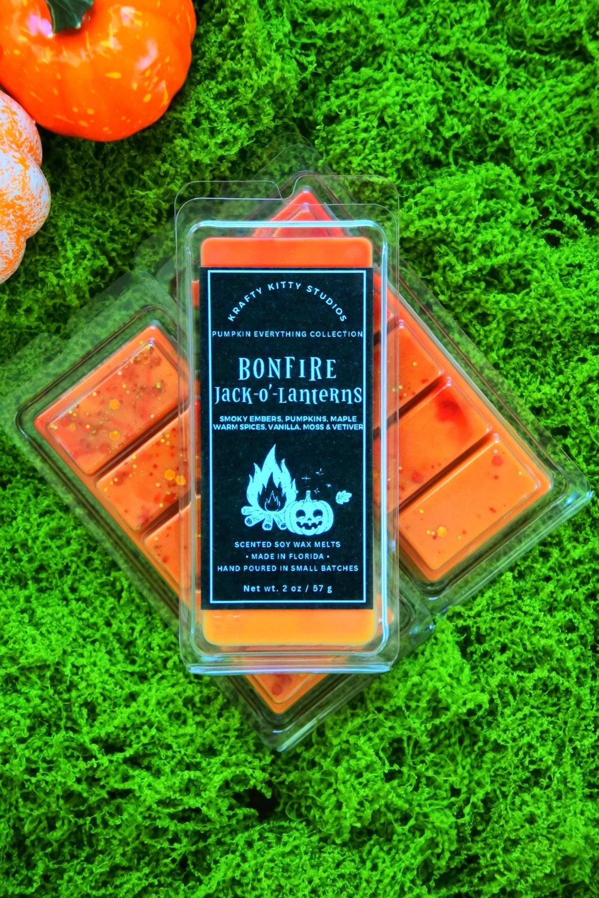 Bonfire Jack-o'-Lanterns: Smoky Embers, Pumpkins, Maple, Spices, Vanilla, Moss & Vetiver | Soy Wax Melt Snap Bar | Autumn/Fall Collection